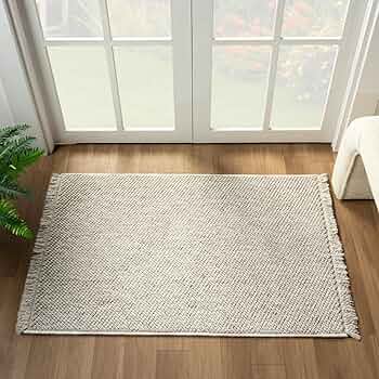 Amazon.com: LUXE WEAVERS Stella Collection 246 Beige 2x3
